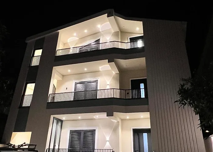 Appartamento Renovated 2Nd Floor Apt Near City Center Villa 2